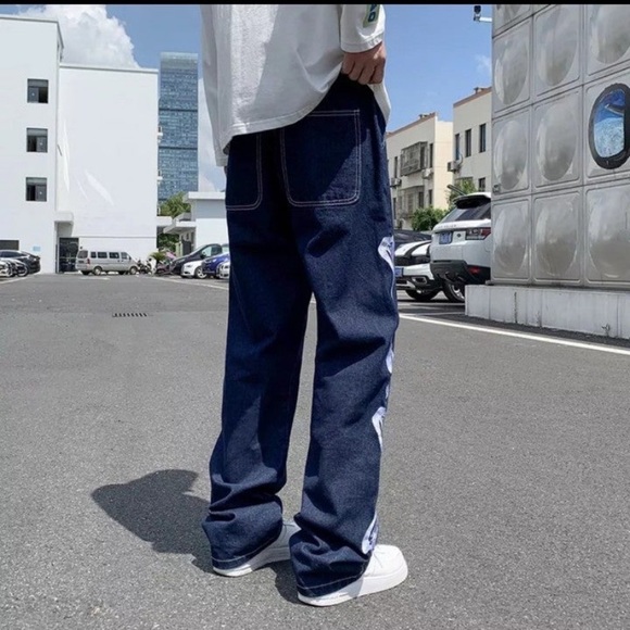Men Jeans - Picture 3 of 8
